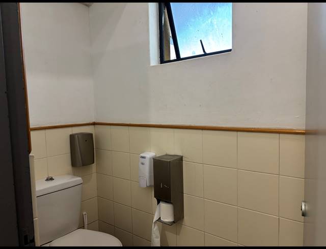 377M² OFFICE FOR SALE IN LA LUCIA
